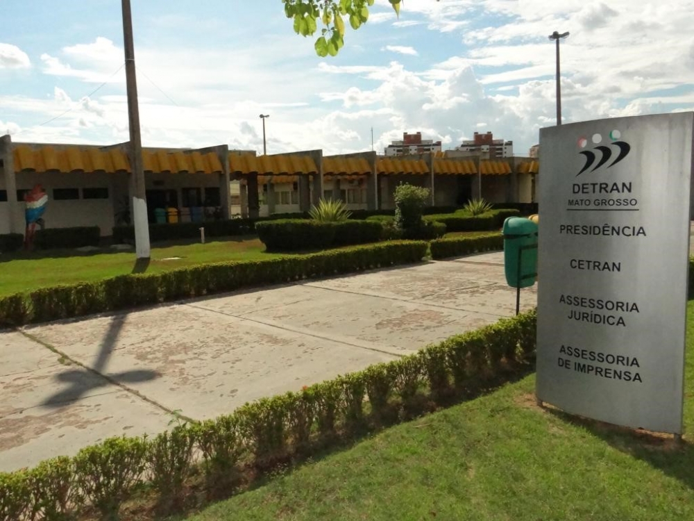 Detran-MT reduz valor de taxas em at 76% e extingue 42 cobranas 