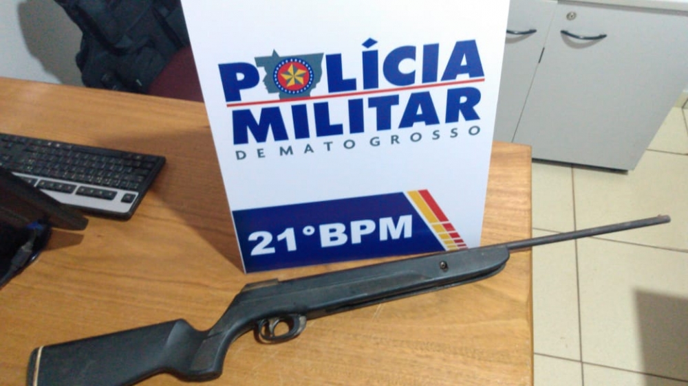 Polcia Militar de Juara apreende arma de fogo e prende homem por porte ilegal.