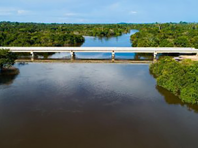 Governo do estado conclui ponte de concreto no Rio do Sangue, que liga Juara  Brasnorte