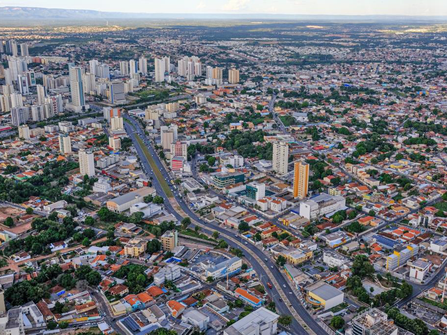 Estudo conclui que VLT  ?insustentvel? e governador pede substituio por BRT