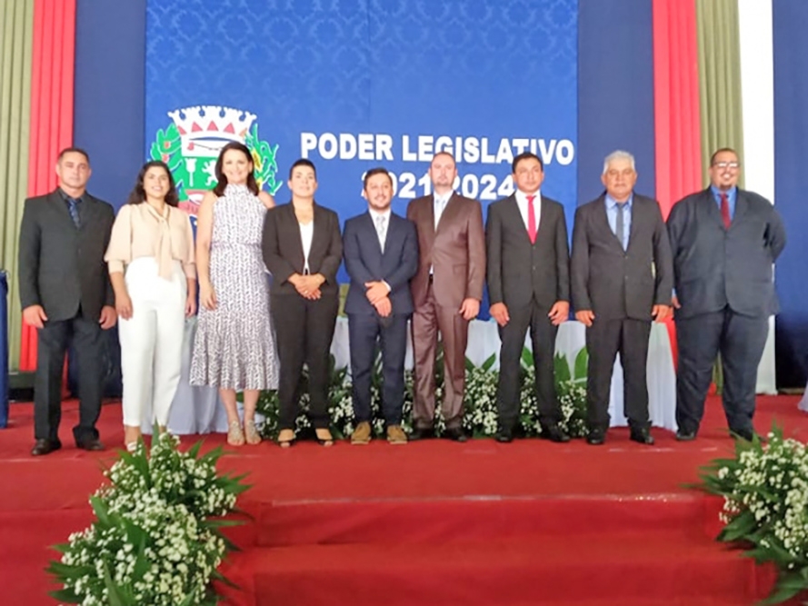 Vereadores de Juara tomam posse nesta sexta-feira 01 e reelegem Lo Boy (PL) presidente da Cmara Municipal.