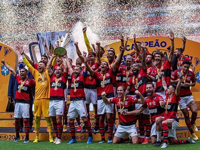 Em jogo, Flamengo vence o Palmeiras nos pnaltis e conquista o bi da Supercopa 