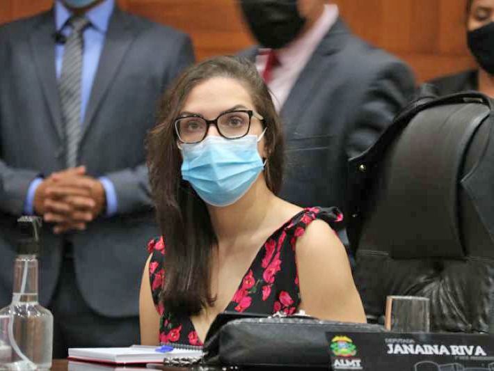 Janaina diz que ferrovia  marco histrico e corrige desigualdade logstica em Cuiab