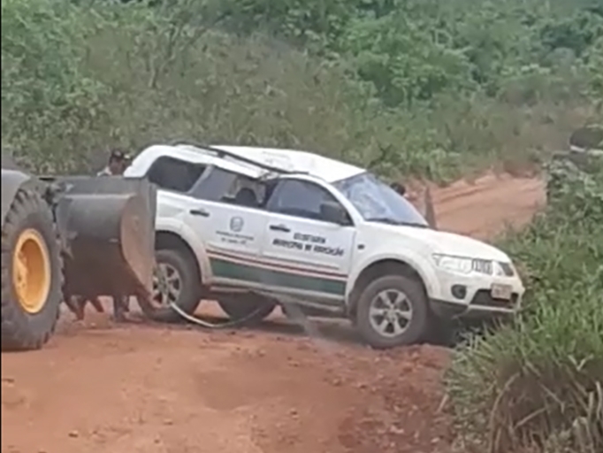 Trs caminhonetes Mitsubishi da prefeitura de Juara capotam em pouco mais de um ano