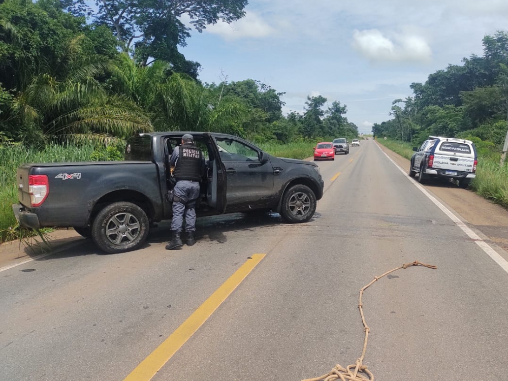 Caminhonete roubada de famlia que passou Natal em Juara  recuperada em Pontes e Lacerda.  