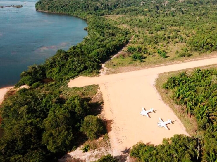 Avio cai em rio durante aproximao para pouso na divisa de Mato Grosso com Par