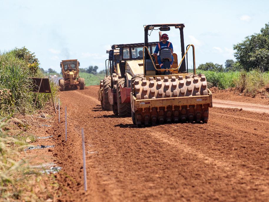 Governo lana quatro licitaes para investir R$ 155 milhes em obras no interior do Estado