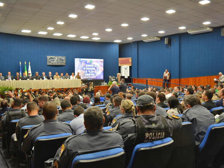 Seminrio apresenta polticas para fortalecimento da relao entre comunidade e foras de segurana