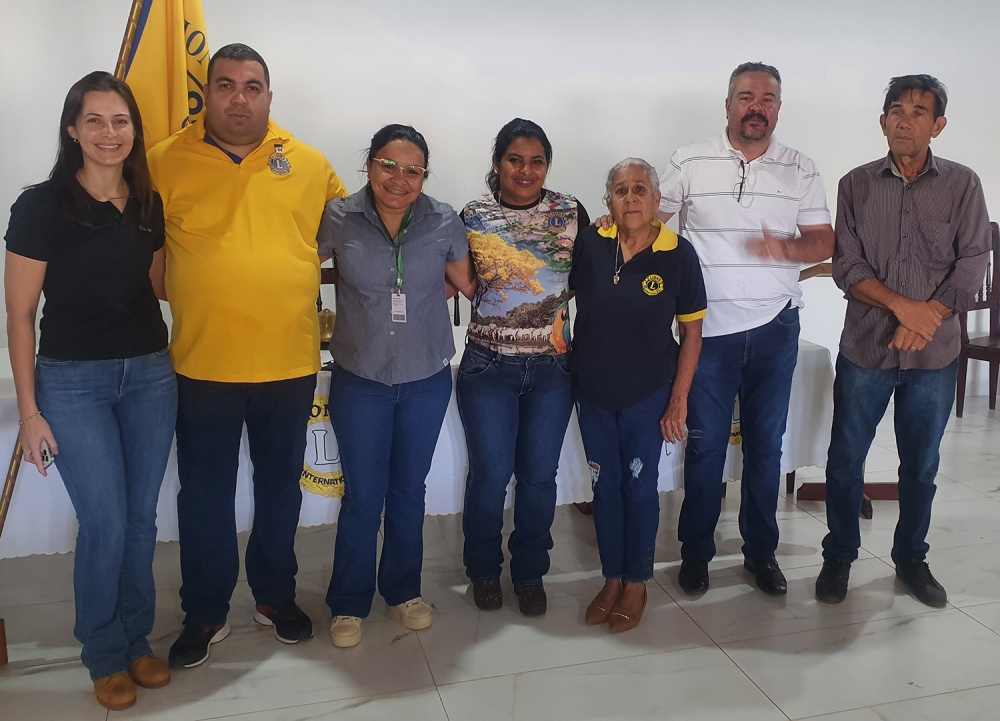 Fraldas geritricas produzidas pelo Lions Clube de Juara so enviadas para asilo no estado de Rondnia.