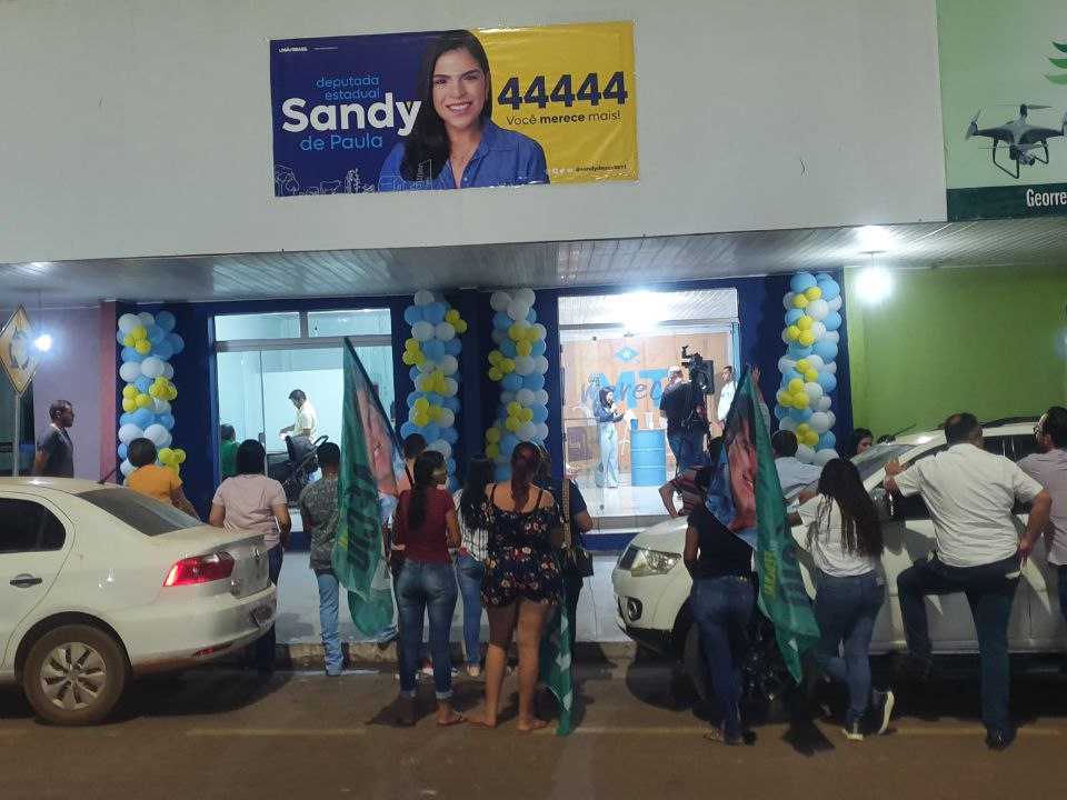 Vereadora Sandy inaugura comit de campanha a deputada estadual em Juara.  