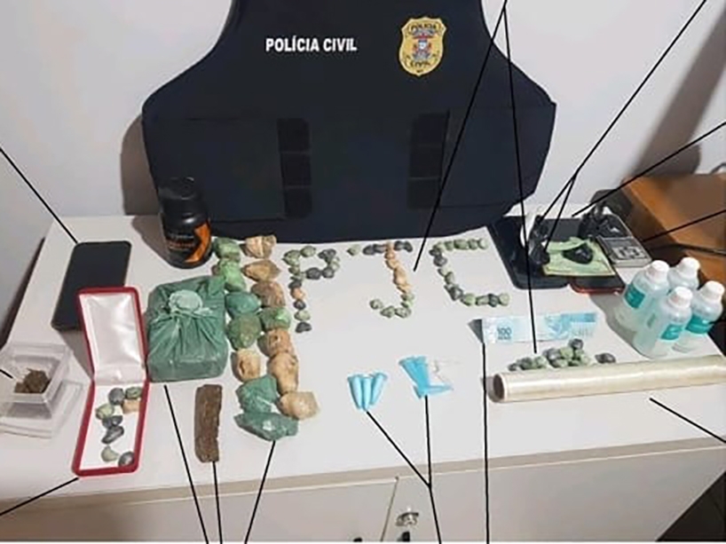 Polcia Civil de Juara tira 04 traficantes de circulao e apreende boa quantidade de drogas.