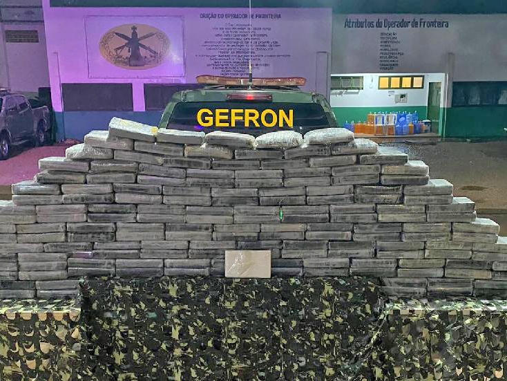 Gefron apreende mais de R$ 4 milhes em cloridrato de cocana na fronteira com a Bolvia