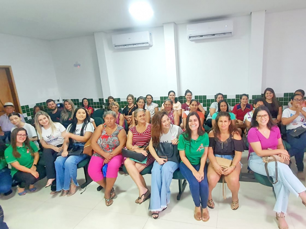 Palestras sobre cncer de mama promovidas pela Defensoria mobiliza mulheres de Juara.