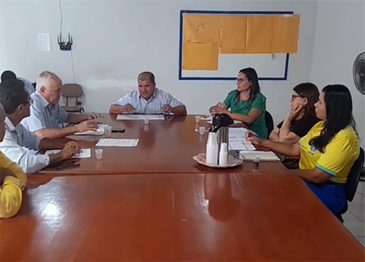 Prefeitos decidem manter os atuais comandos dos Consrcios de Sade e Infraestrutura do Vale do Arinos.