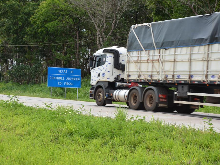 Contribuintes e produtores rurais podem apresentar o DANFE pelo celular nas operaes dentro de Mato Grosso 