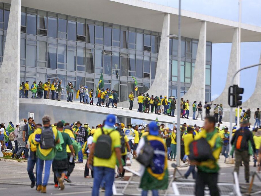 Aps uma semana dos acontecimentos em Braslia ningum mais de Juara foi liberado.