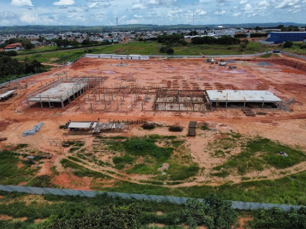 Governo de Mato Grosso diz que obras dos 4 novos Hospitais Regionais esto dentro do cronograma 