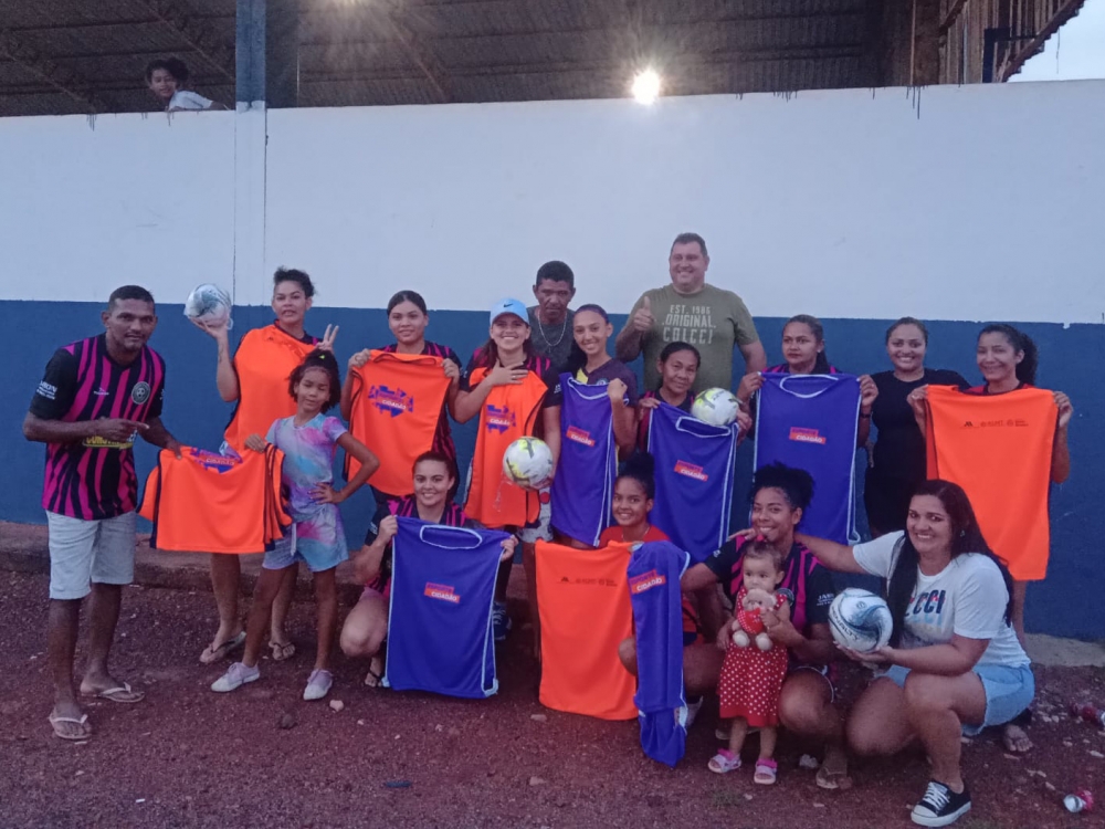 Juara e mais 62 municpios recebem kits esportivos da deputada Janaina Riva