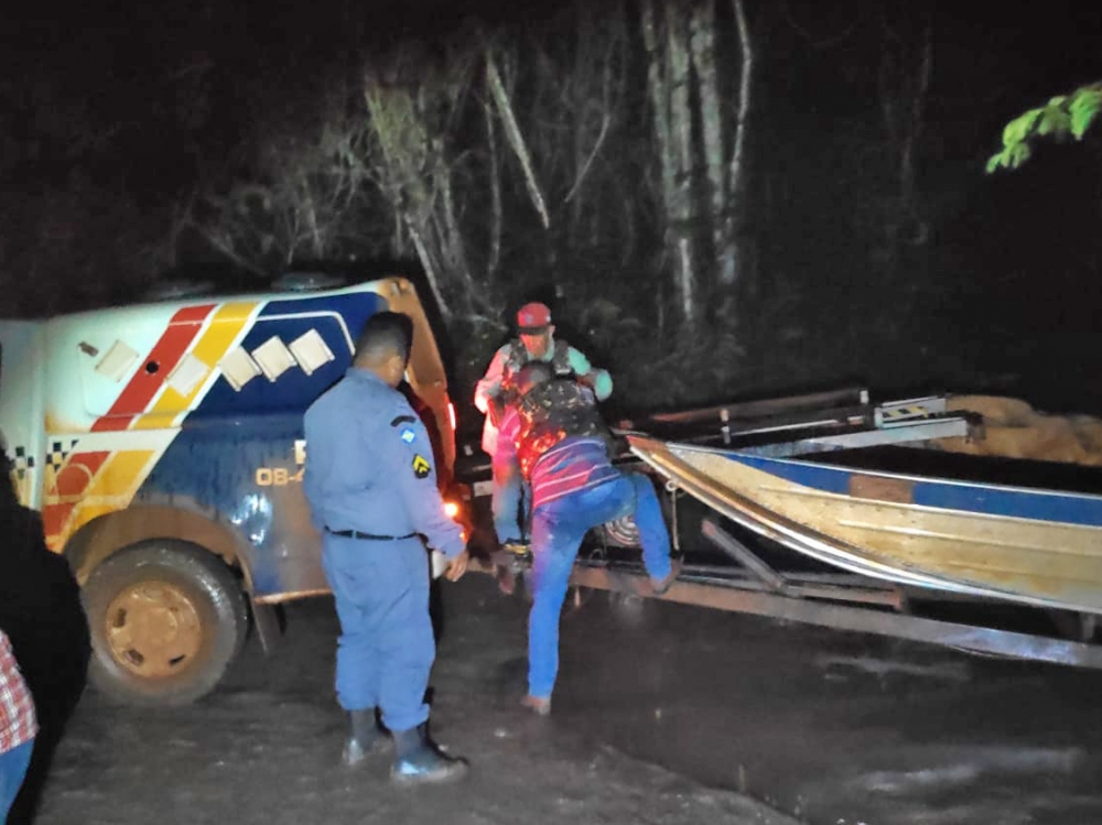 Continuam as buscas ao homem desaparecido no Rio dos Peixes, em Tabapor.