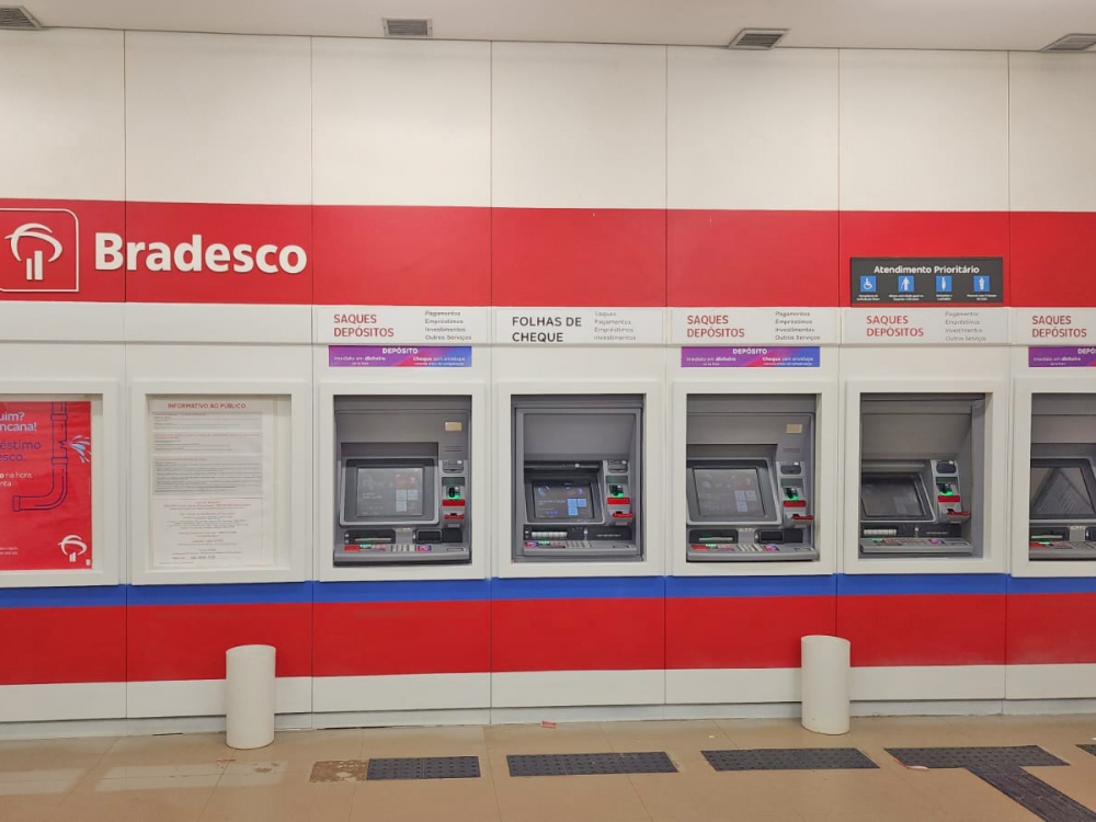 MP d 24 horas de prazo para Bradesco esclarecer problemas no atendimento da agencia de Juara.