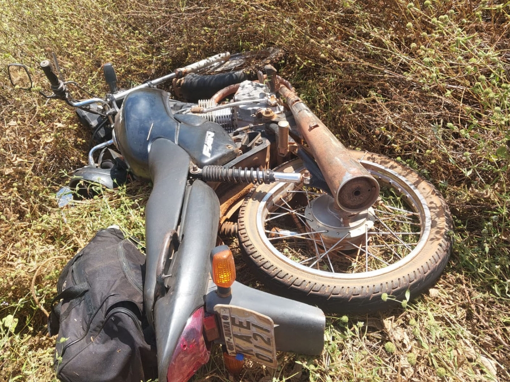 Moto com placa de Juara  encontrada cada na beira da MT 338 depois do KM 47