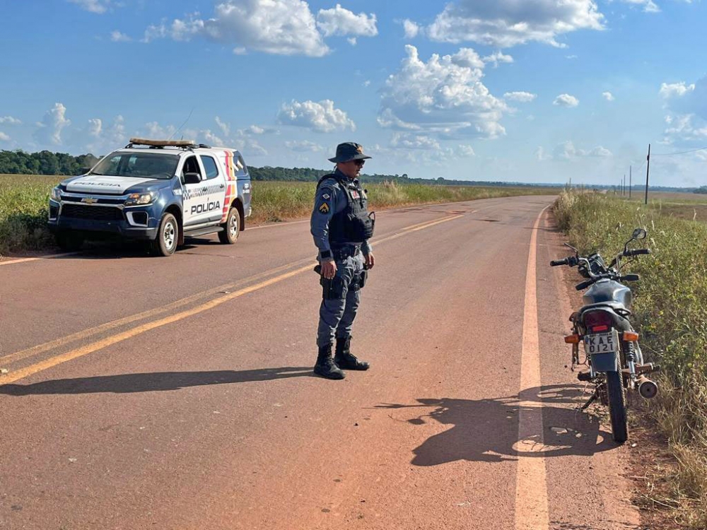 PM de Porto dos Gachos resgata moto encontrada na margem da MT 338, mas no localiza piloto.