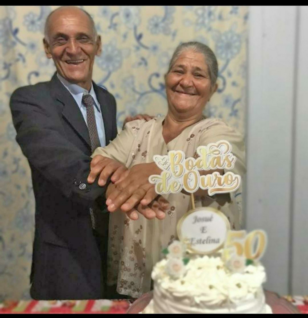Josuel Coragem e a senhora Estelina comemoram 50 anos de Feliz Unio Matrimonial. 