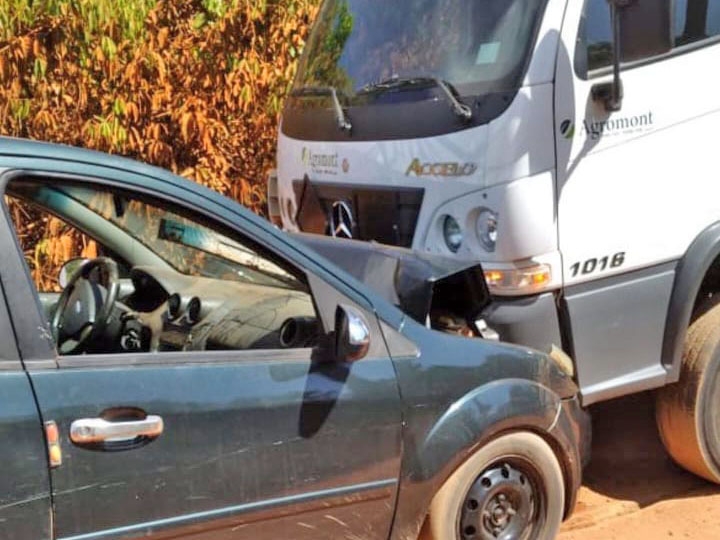 Condutora sem CNH, com carro sem freio, provoca acidente e fica ferida em Juara.