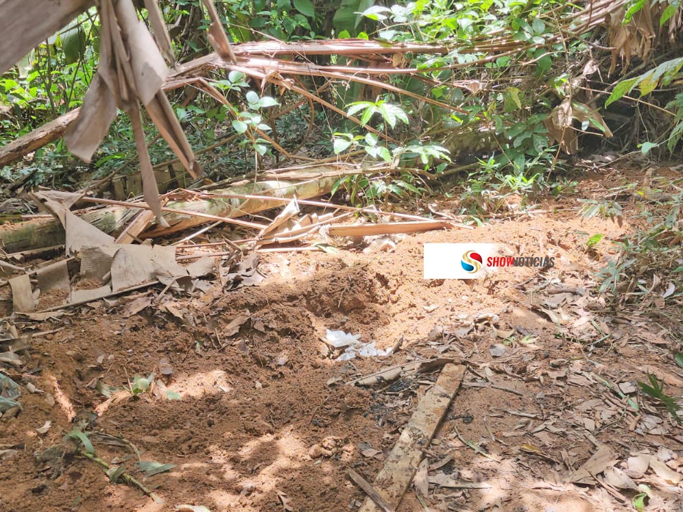 Corpo de um homem  encontrado enterrado em cova rasa na estrada vicinal da Vital Brasil em Juara.  