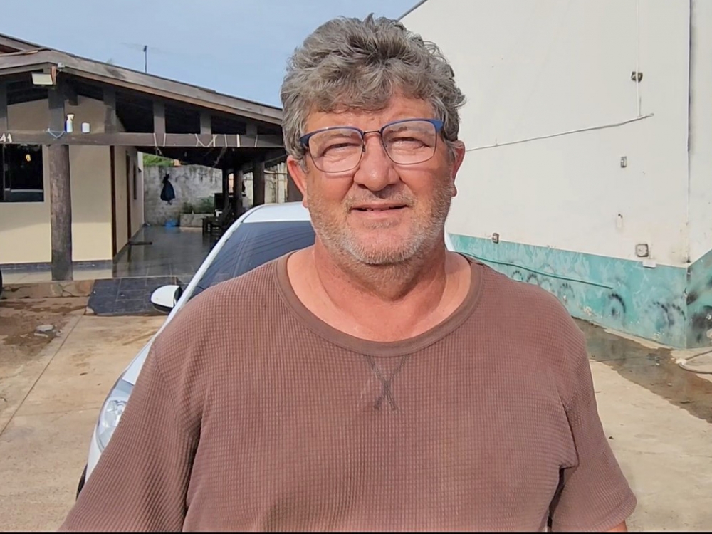 Empresrio do ramo de funilaria diz que toda semana tem sinistro de carros com animais domsticos em Juara.