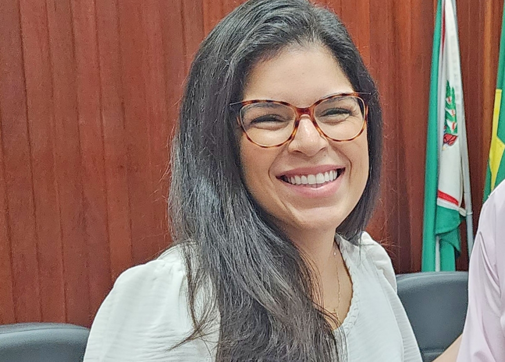 De olho na cadeira de prefeita de Juara, Sandy de Paula tenta assumir como deputada para ganhar visibilidade