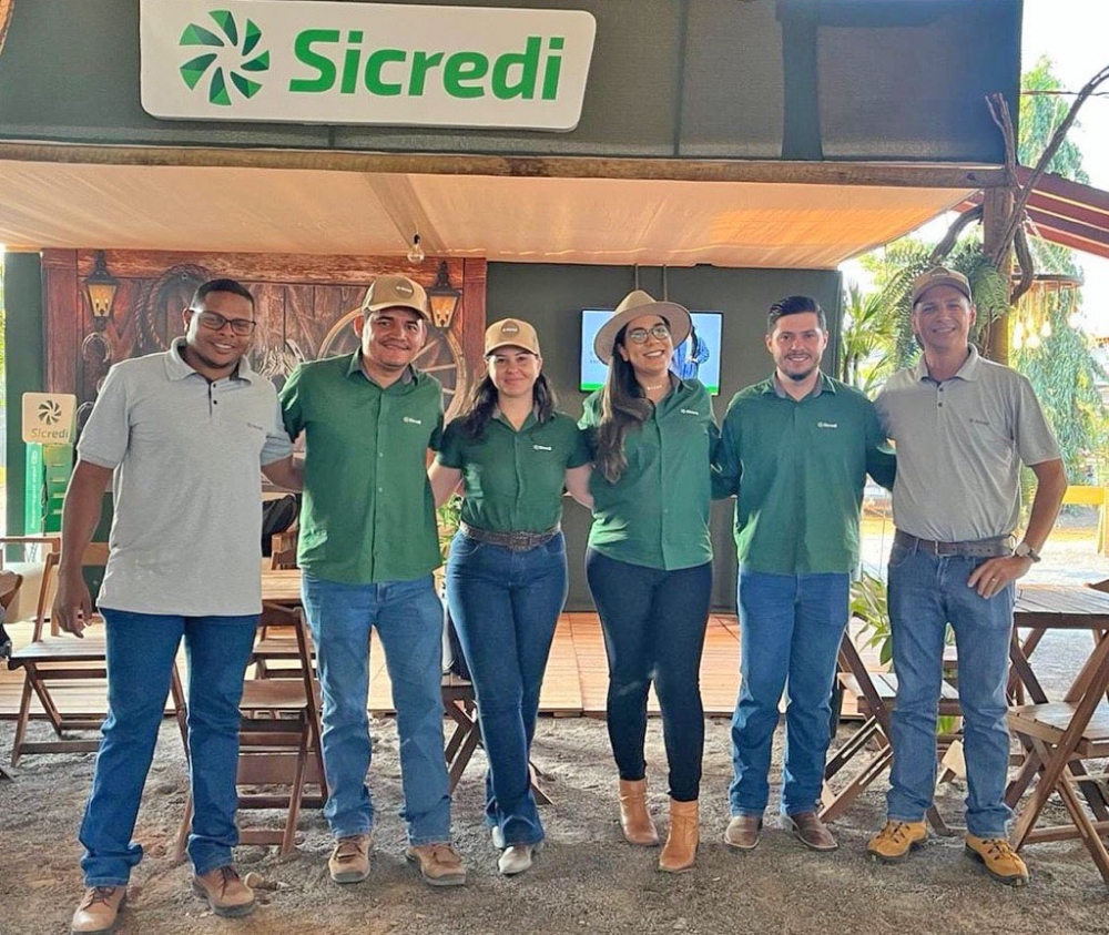 Sicredi Univales promove diretamente a economia local por meio da participao em exposies agrcolas e feiras agropecurias