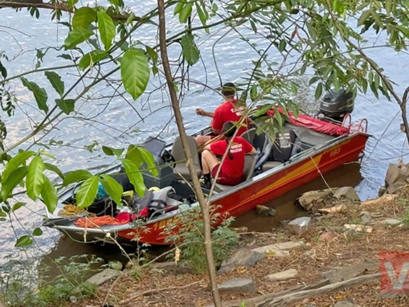 Corpo de menina  encontrado horas depois do irmo no Rio Cuiab 