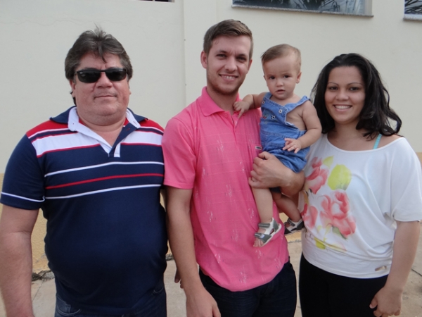 Famlia de Guarant do Norte visita amigos e familiares em Juara.