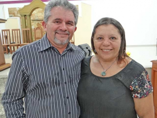 Pastor Robrio e Pastora Francisca retornam de frias e reassumem funes na Igreja Quadrangular.