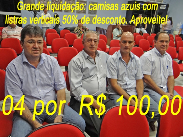 Prefeito Edson entra na onda de economia e compra camisa em liquidao.