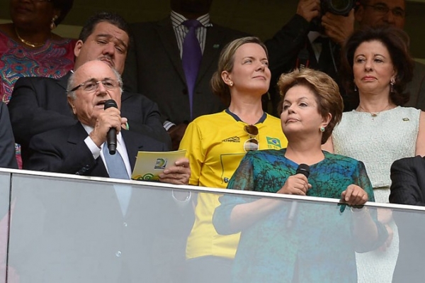 Blatter diz que ele e Dilma no discursaro na Copa