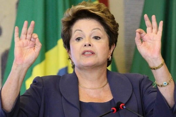 Avaliao positiva do governo Dilma cai de 43% para 36%, diz Ibope