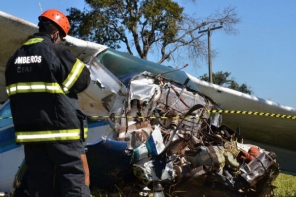 Governo nega fretamento de avio que caiu e matou 4