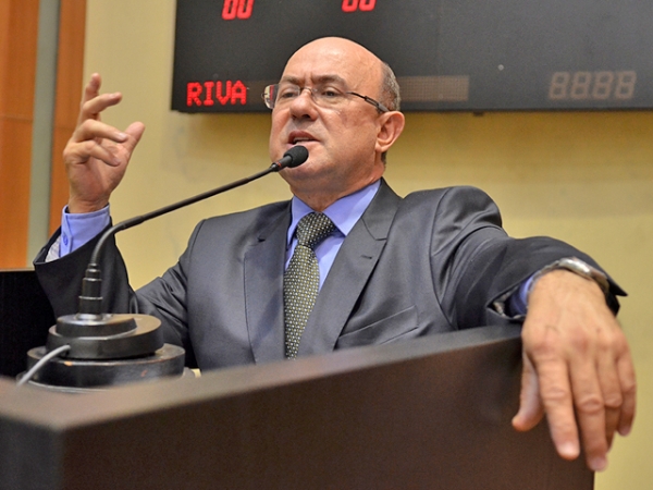 Deputado Riva comemora mais um ano de vida nesse dia 08 de abril.