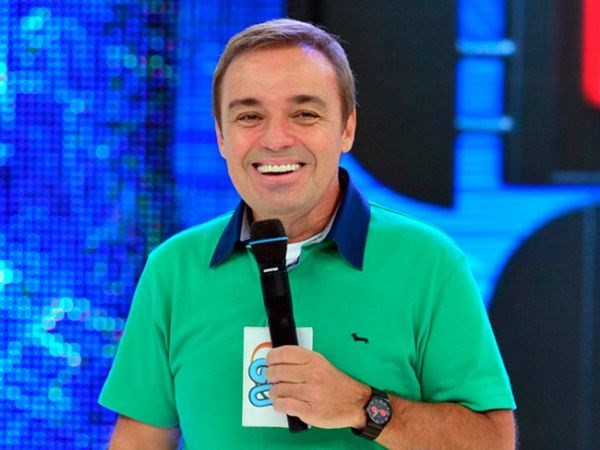 Silvio Santos nega volta de Gugu ao SBT: Est pedindo um salrio muito alto