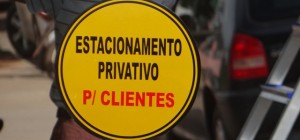 Placas de estacionamento privativo estão com os dias contados em Juara.